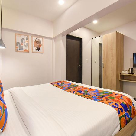 Fabhotel Olive Suite Пуна Экстерьер фото