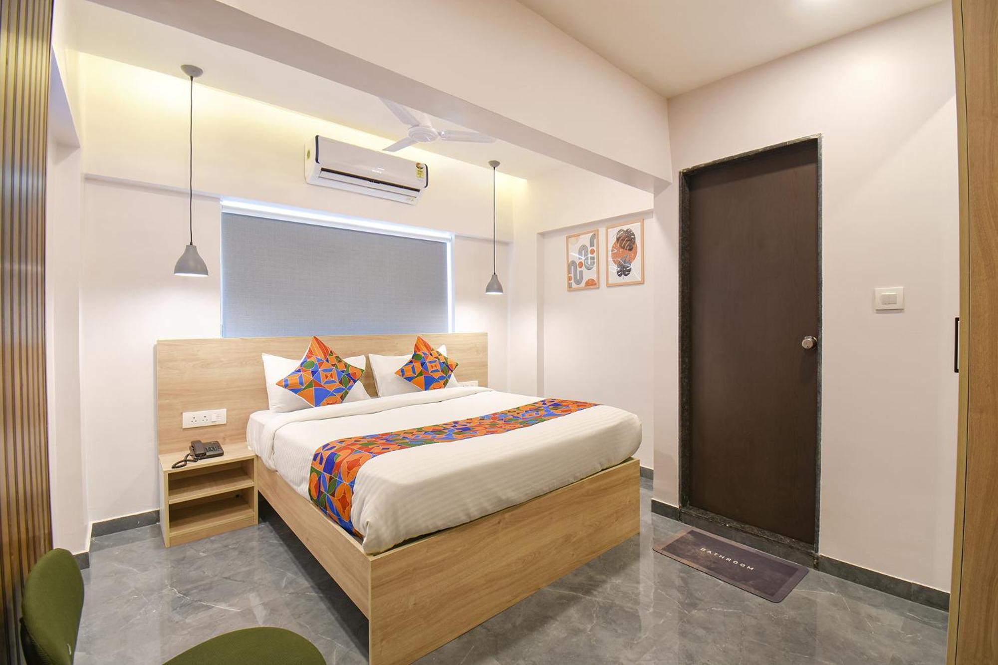 Fabhotel Olive Suite Пуна Экстерьер фото